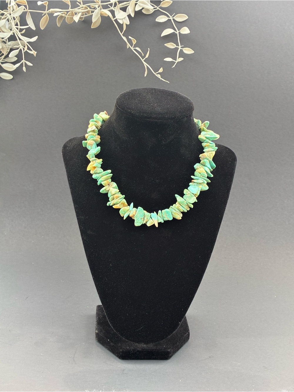 Vintage, 70’s era  Chip turquoise Necklace – Women's Green Beaded Jewelry